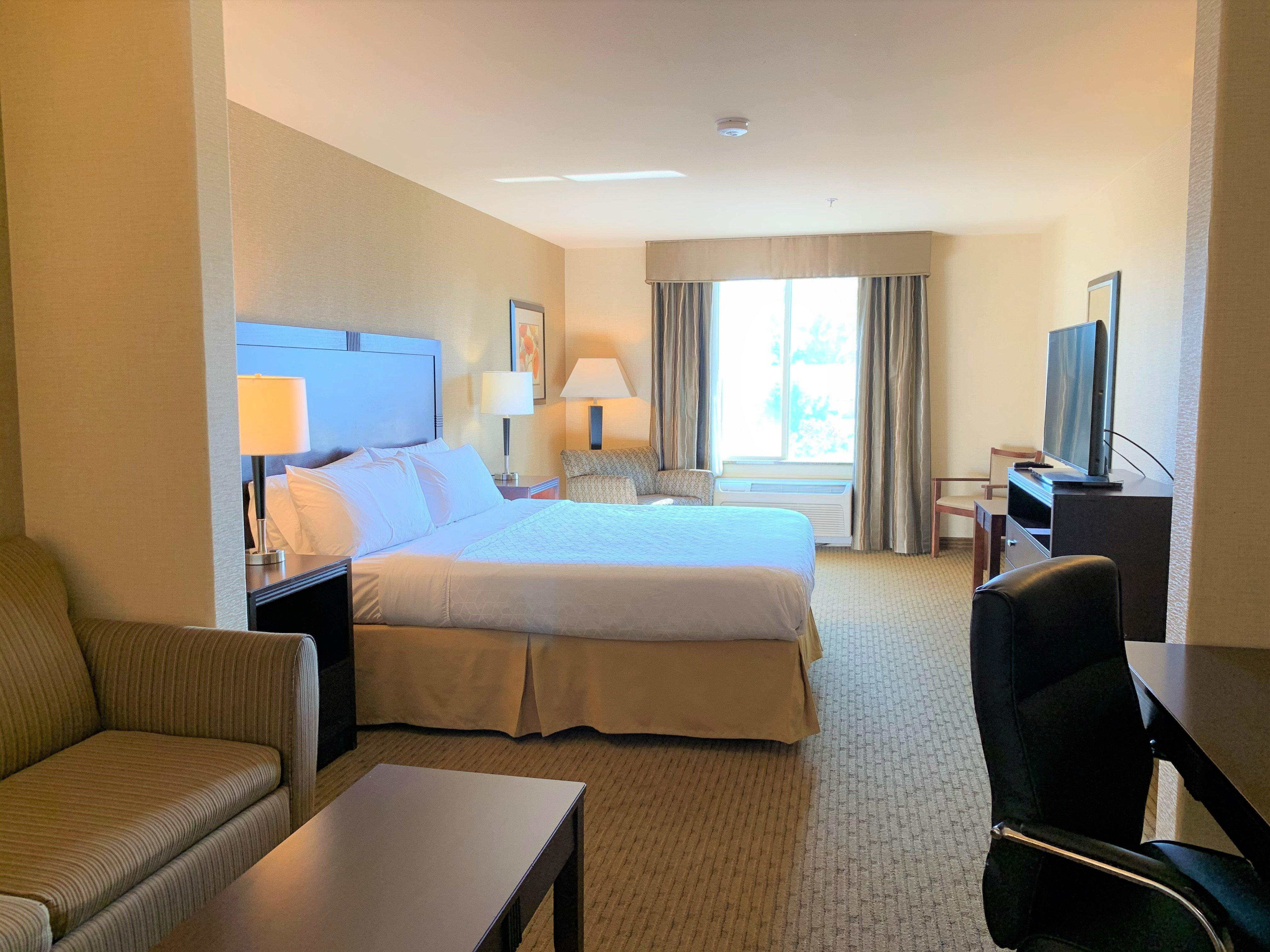 Holiday Inn Express Fresno Northwest - Herndon By Ihg Exterior photo
