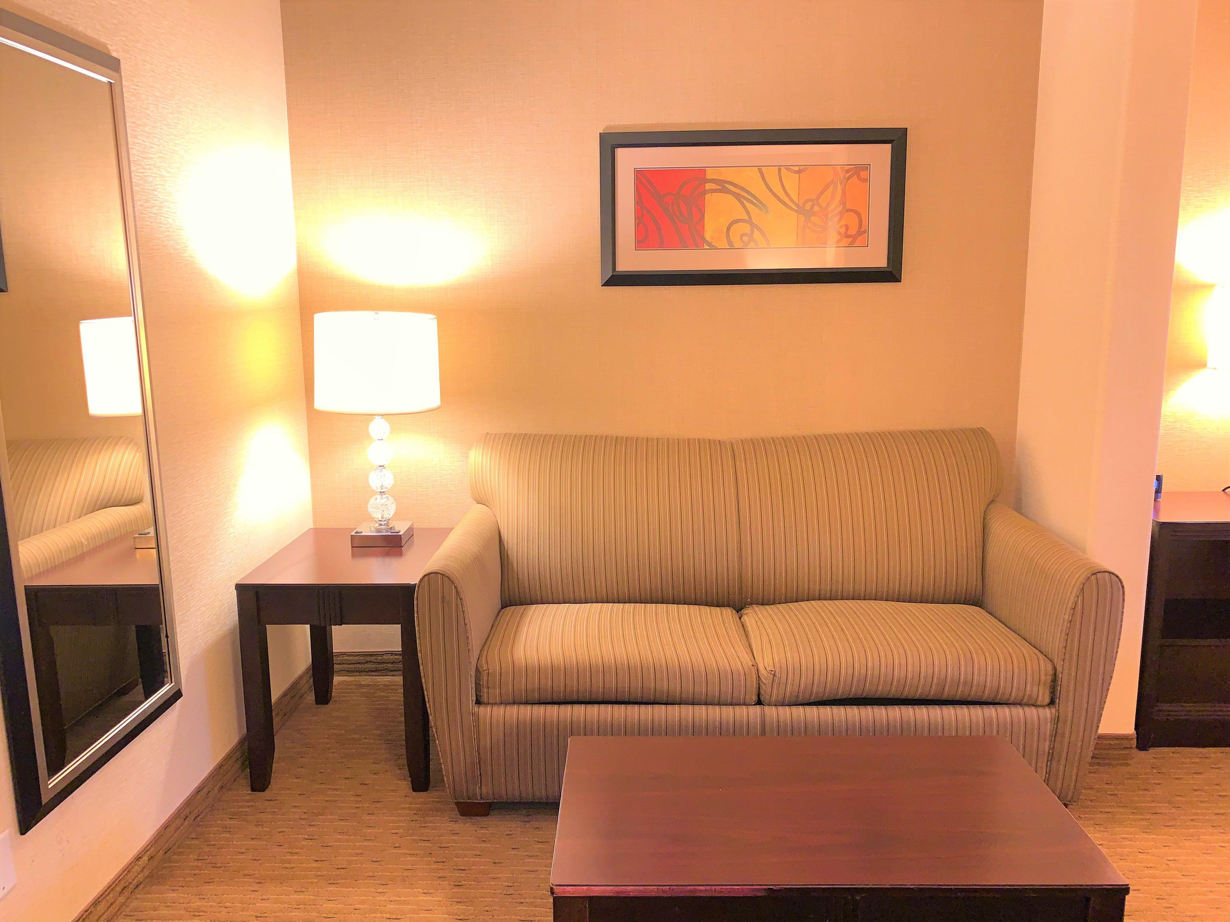 Holiday Inn Express Fresno Northwest - Herndon By Ihg Exterior photo